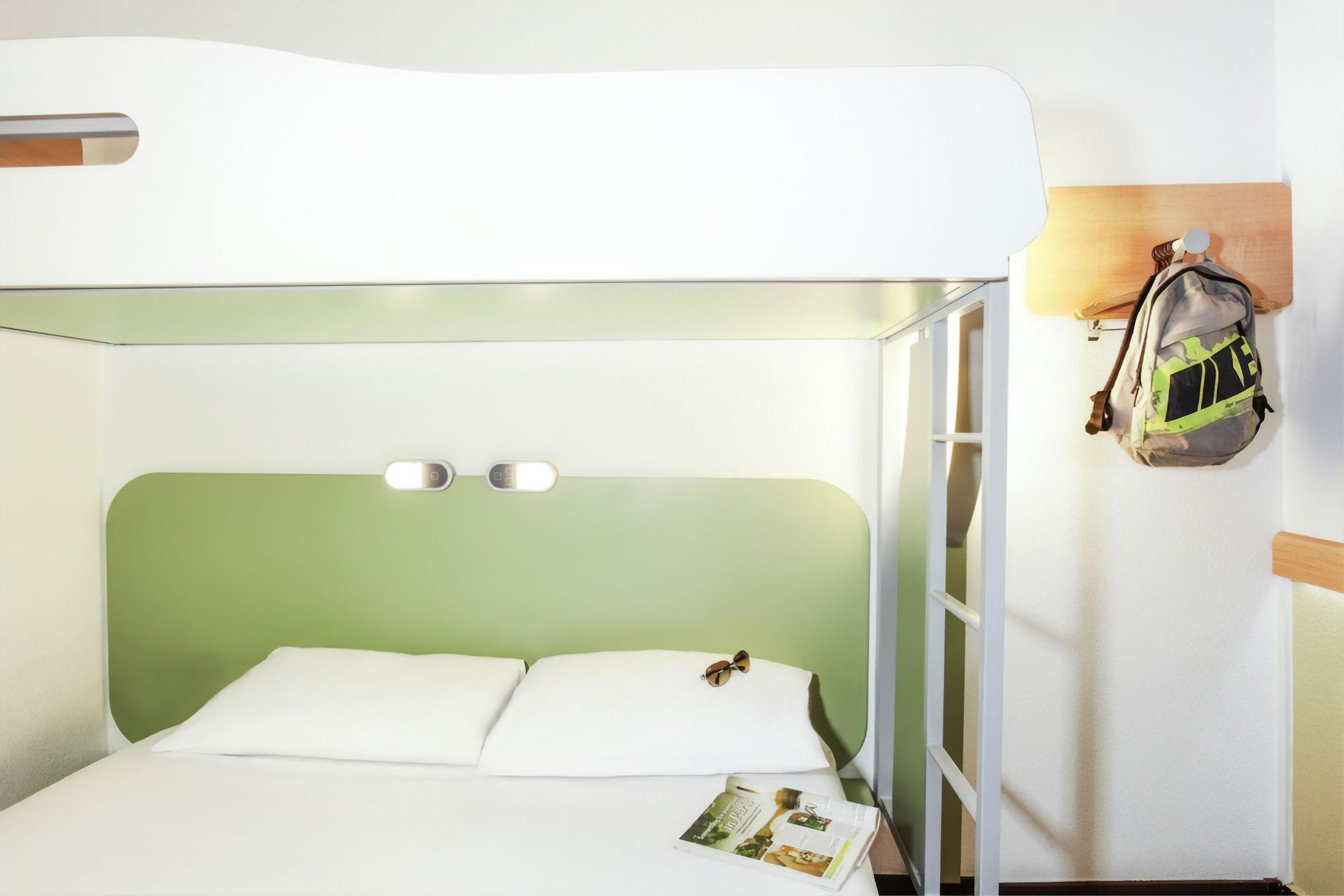 Ibis Budget Manchester Salford Quays Hotel 2*